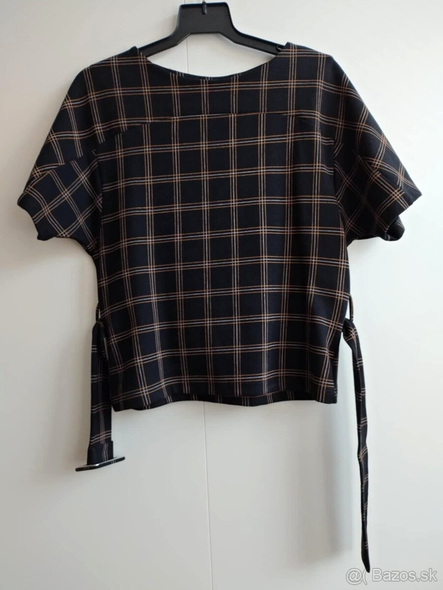 Dámsky čierny top/tričko s krátkym rukávom a opaskom (Zara) - 4