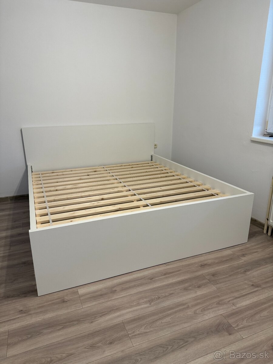 Manželská postel - 4