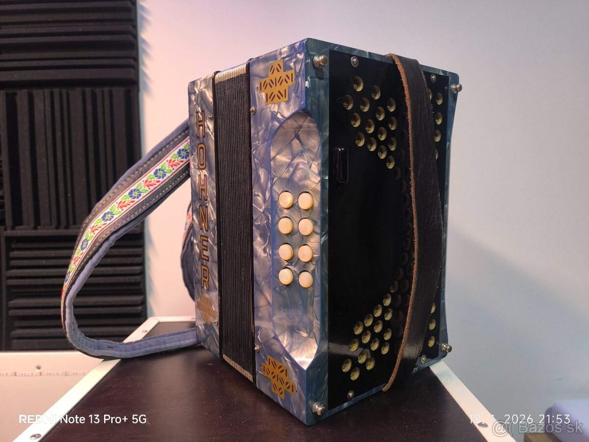 Predám heligonku HOHNER Club IV - 4