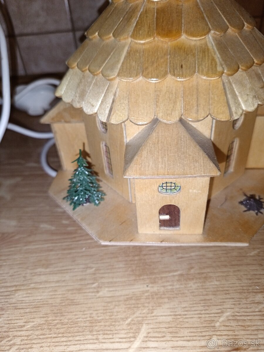 Drevený kostolík. - 4