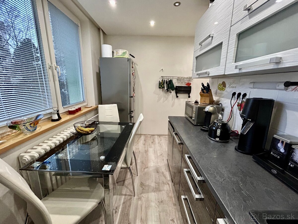 3 - izbový byt na Banisku, - 4