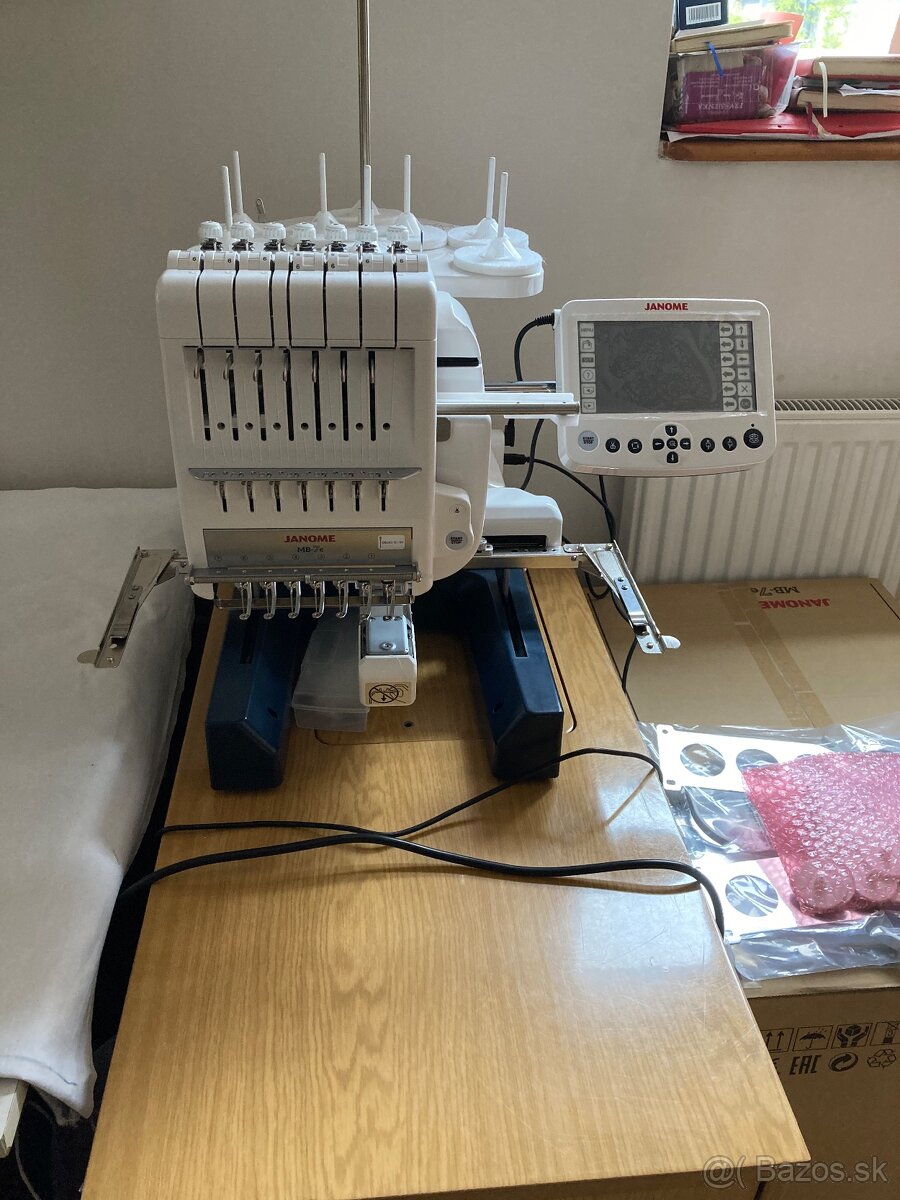 vyšivací stroj Janome MB7e - 4