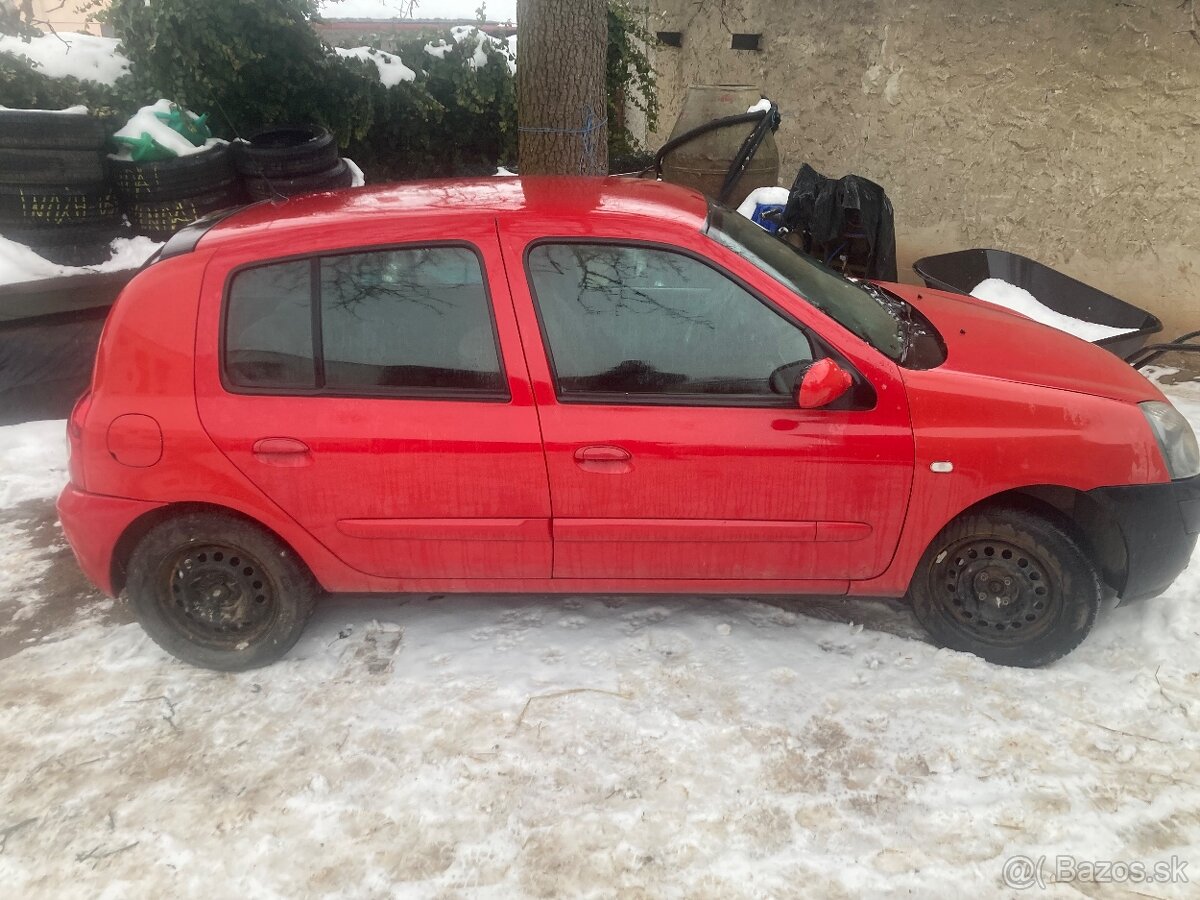 Renault clio 1.2 - 4