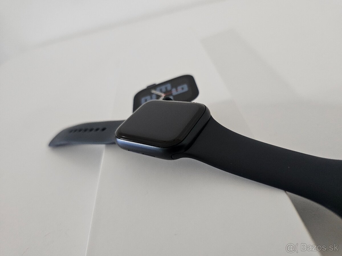 Apple Watch SE Gen 2 - 4