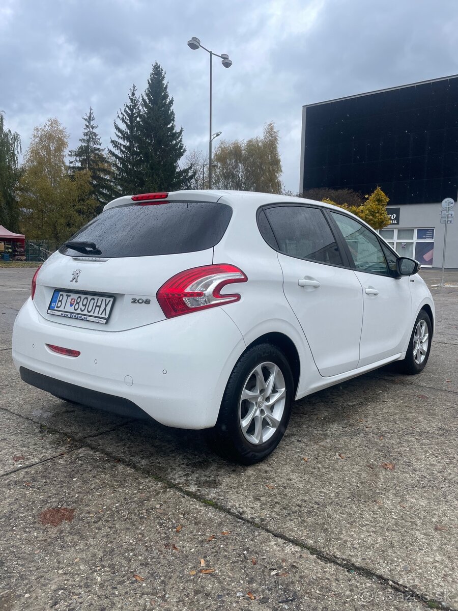 Peugeot 208 1.2 VTi - 4