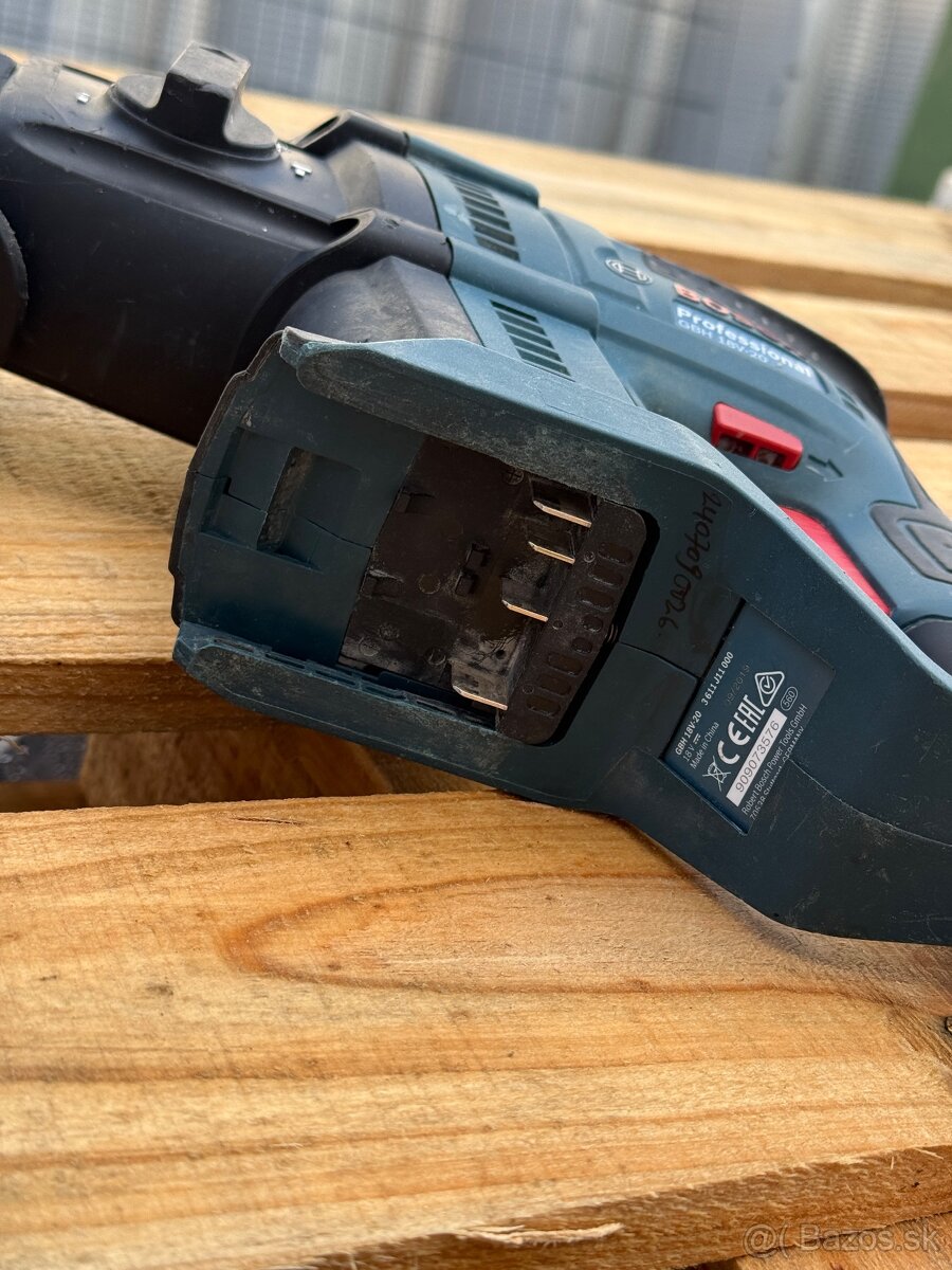 AKU vŕtacie kladivo Bosch - 4