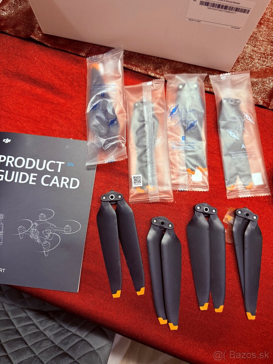 Dron DJI Mavic 3 - Fly More Combo - 4