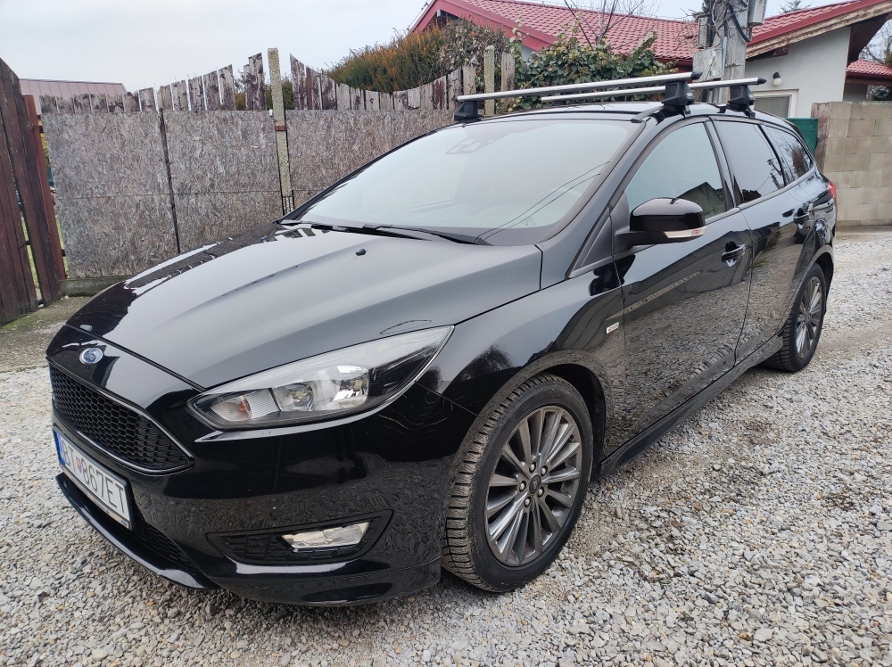 Ford Focus Kombi 1.5 TDCi ST Line - 4
