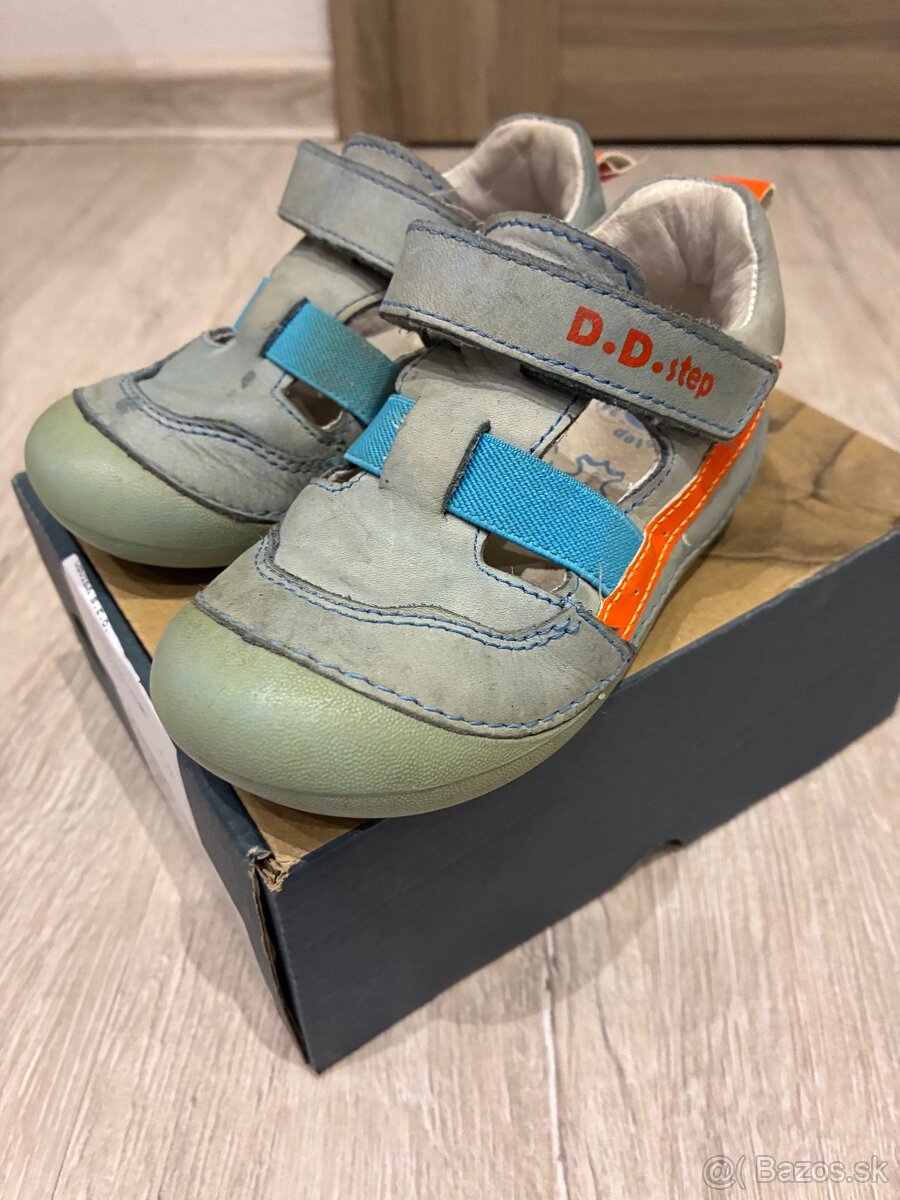 Letné kožené sandálky D.D.Step Sky Blue v24 - 4