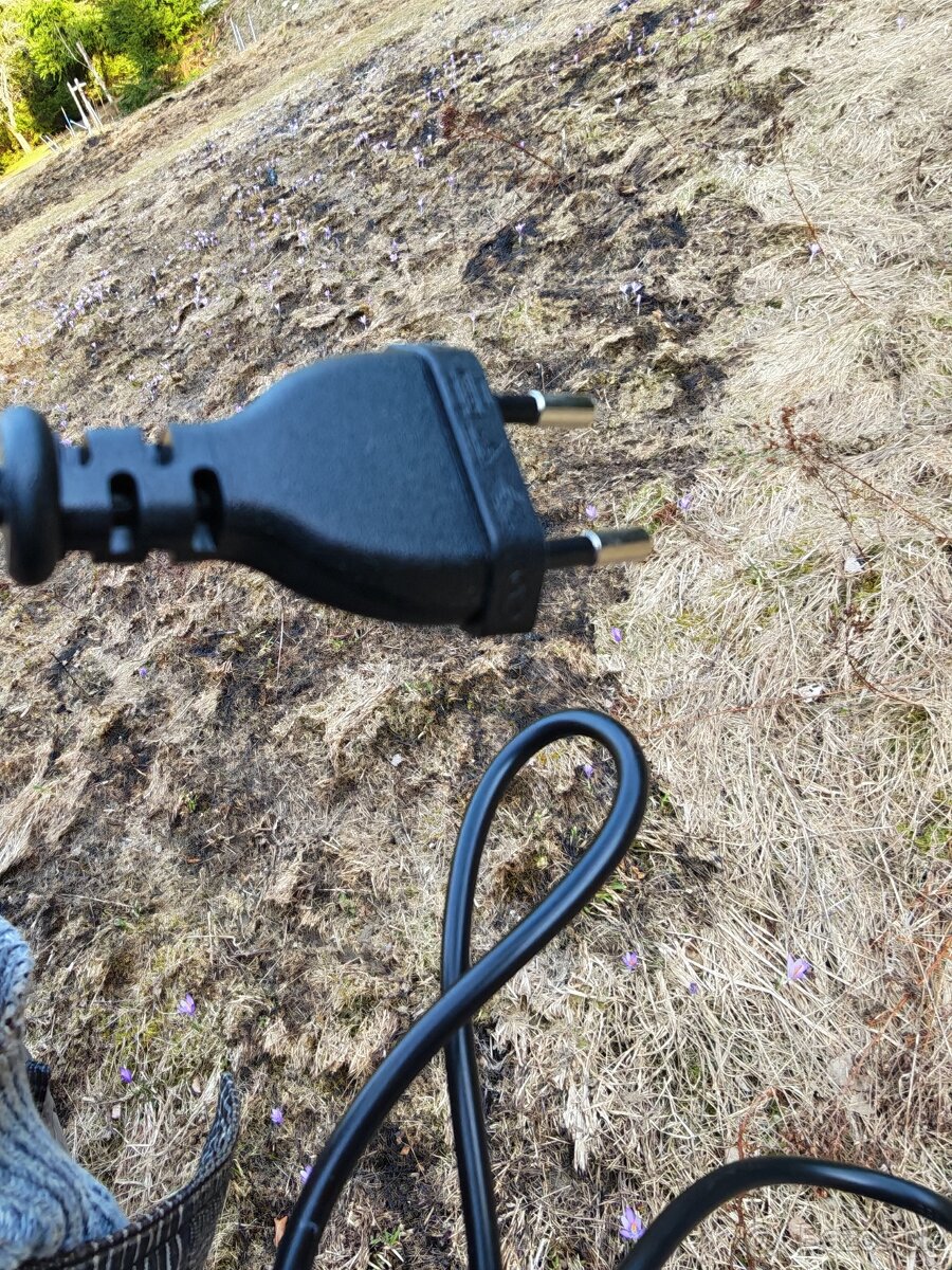 nabijacka elektrokolobežka 48v - 4