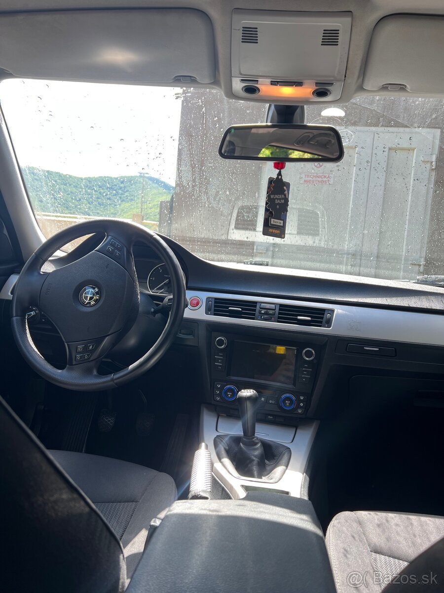 BMW e91 320d facelift - 4