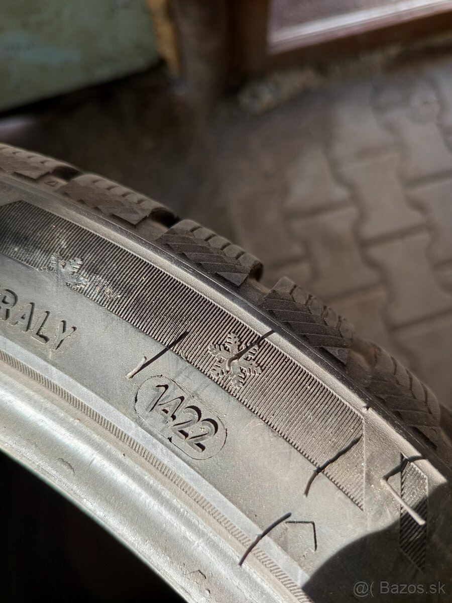 225/40 r18 - 4