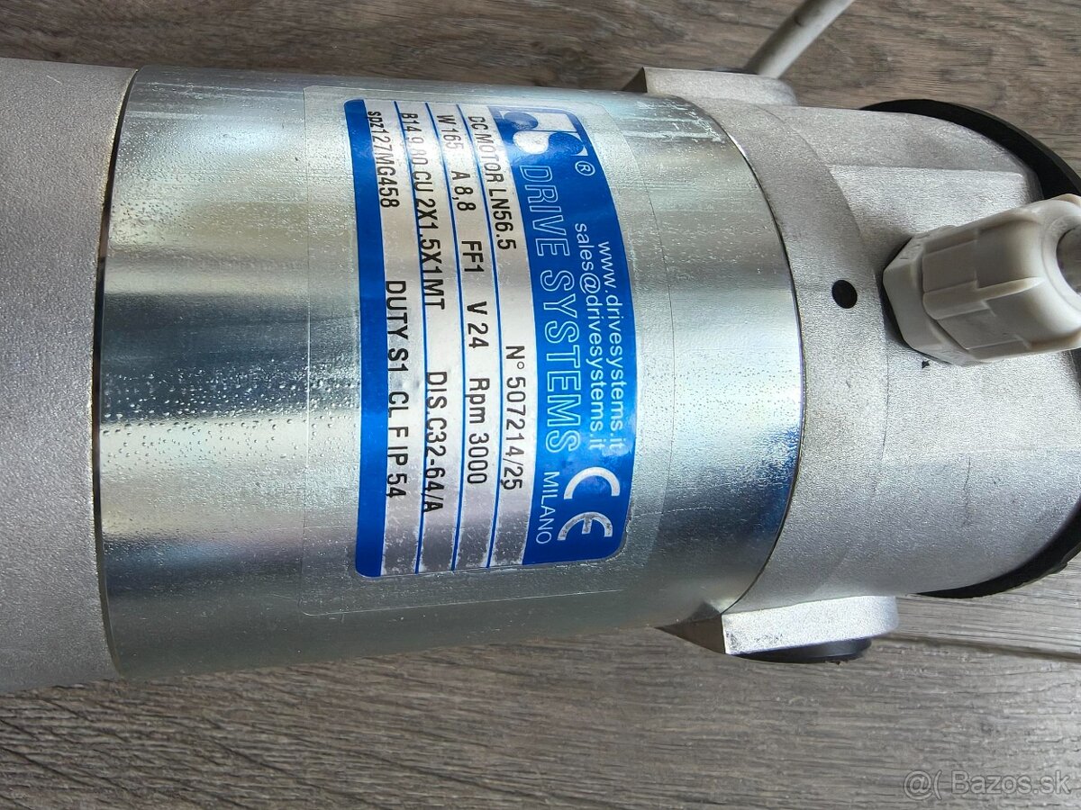 Predám elektromotor s prevodovkou 24VDC - 4