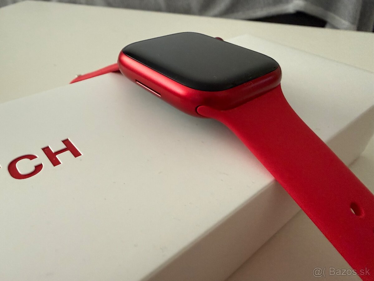 predám Apple Watch 8 45mm Product Red - 4