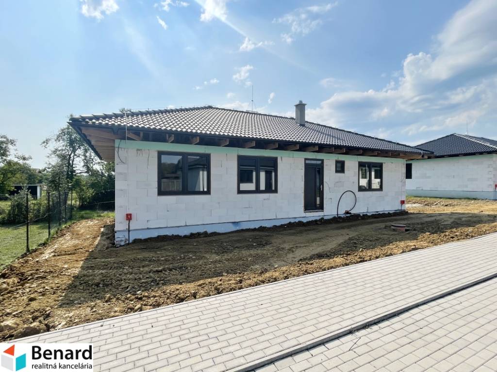 VRANOV NAD TOPĽOU-SOĽ, RODINNÝ DOM-MUROVANÁ NOVOSTAVBA, HOLO - 4