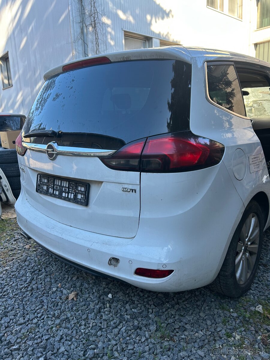 Zadné 5. dvere Zafira - 4