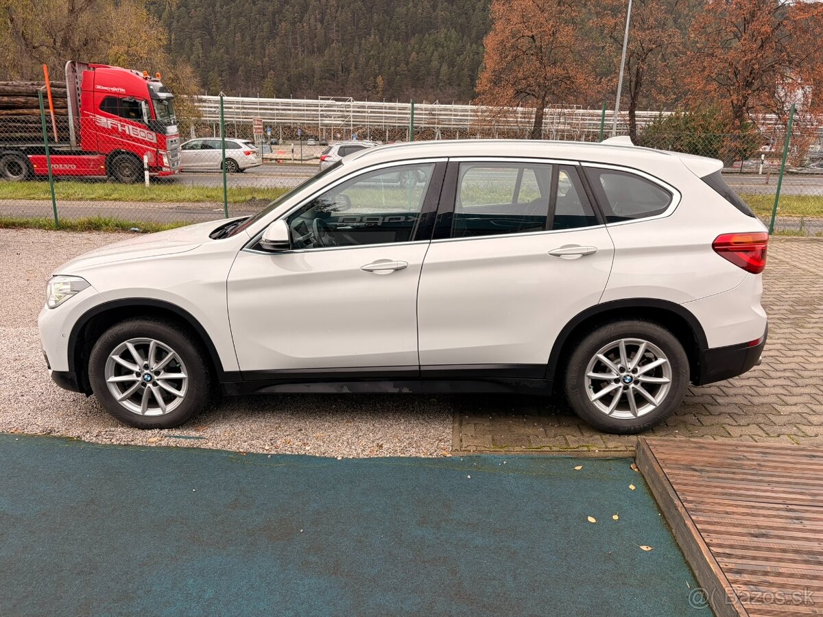 BMW X1 sDrive 18d Advantage A/T - 137.000km - 2018 - 4