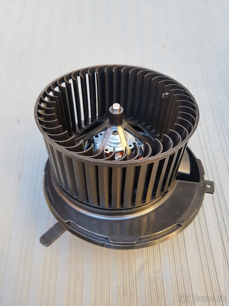 Vnútorný ventilátor kúrenia do palubnej dosky vw golf 6 - 4