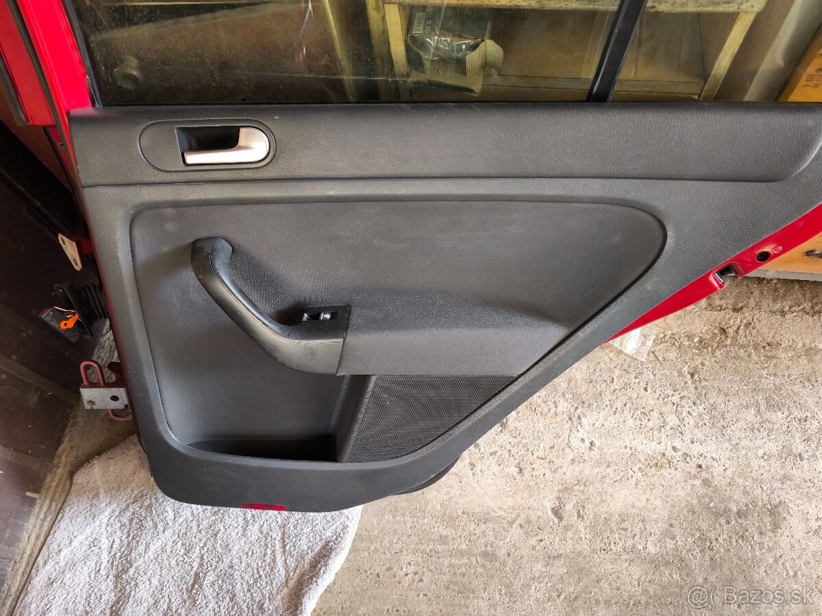 Predám pravé zadné dvere golf plus - 4