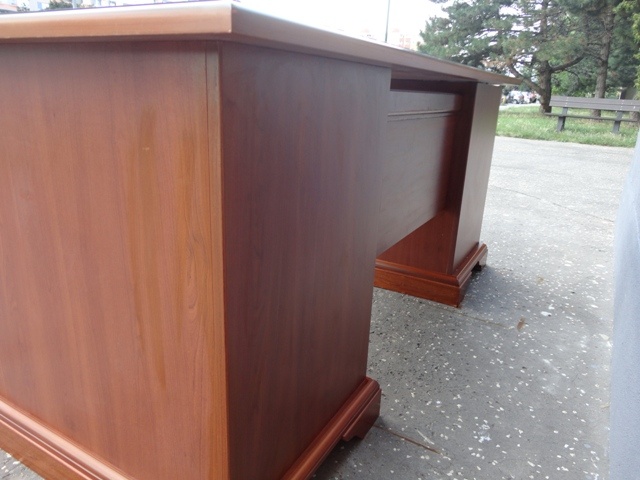 Kancelársky drevený stôl - 4