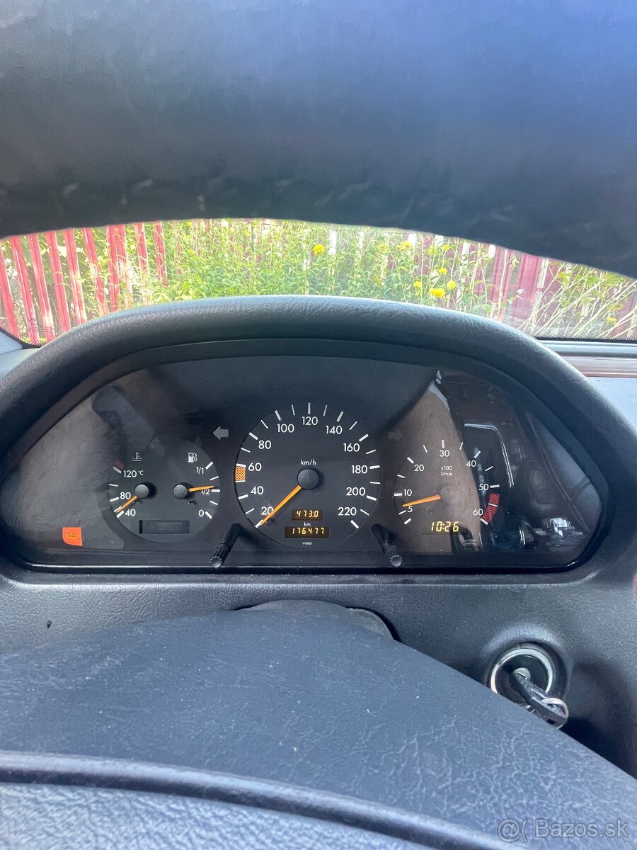 Mercedes-Benz C220 (WDB202)diesel 50kW rv. 1996 4.st automat - 4