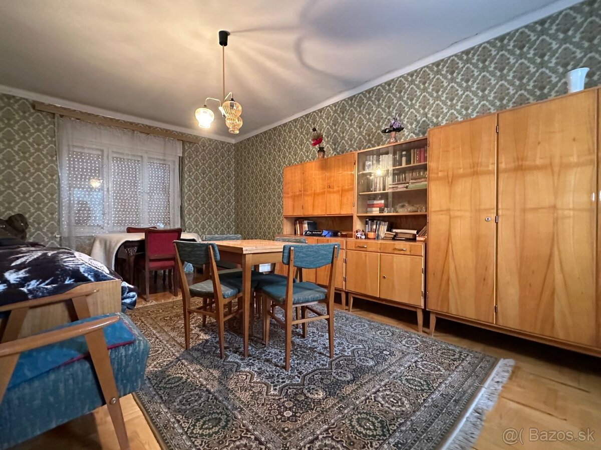 MAĎARSKO - ENCS SUPER DVOJGENERAČNÝ DOM S ROZLOHOU 120 M2 + - 4