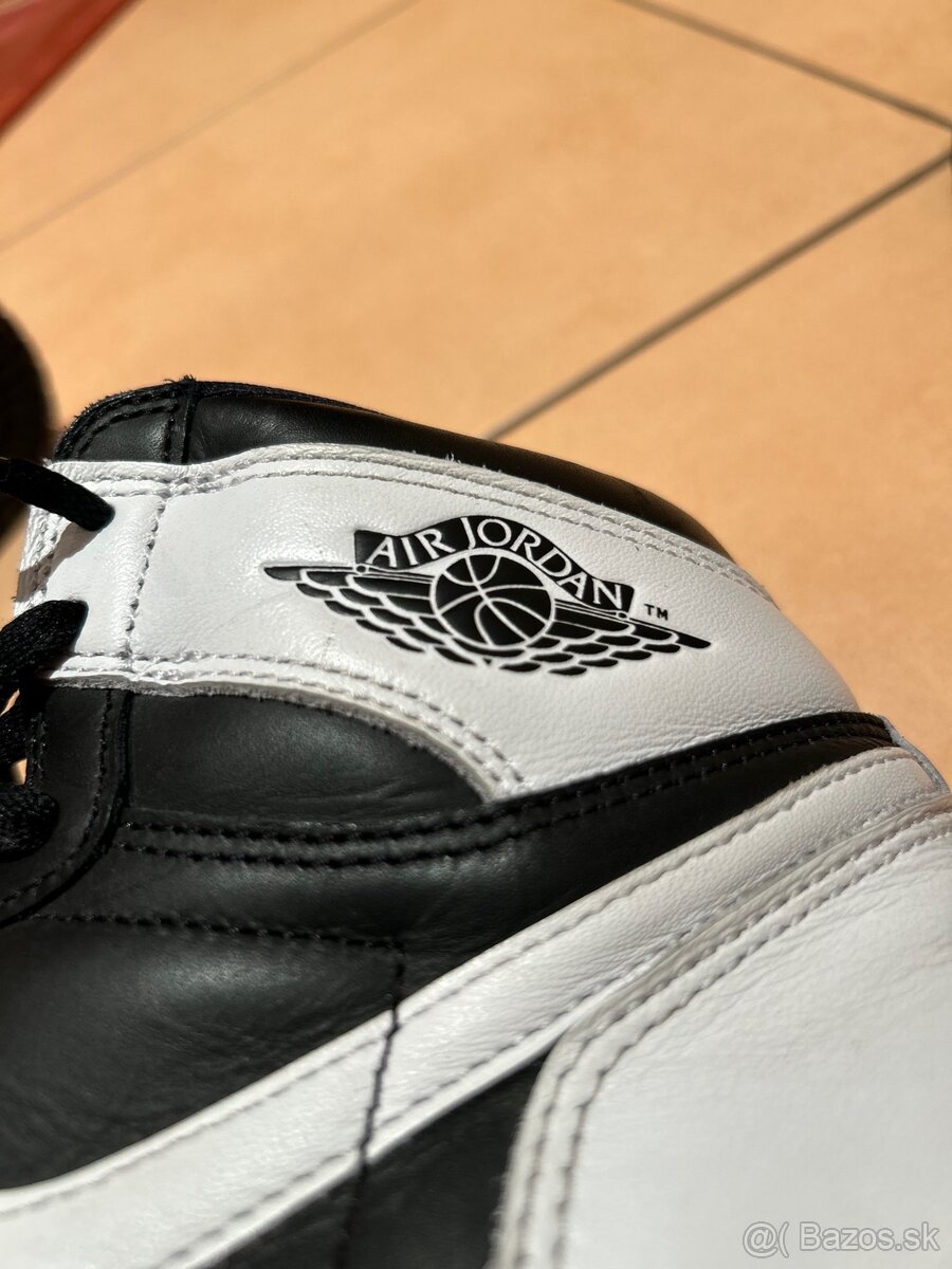 JORDAN 1 RETRO HIGH OG "BLACK WHITE" - 4