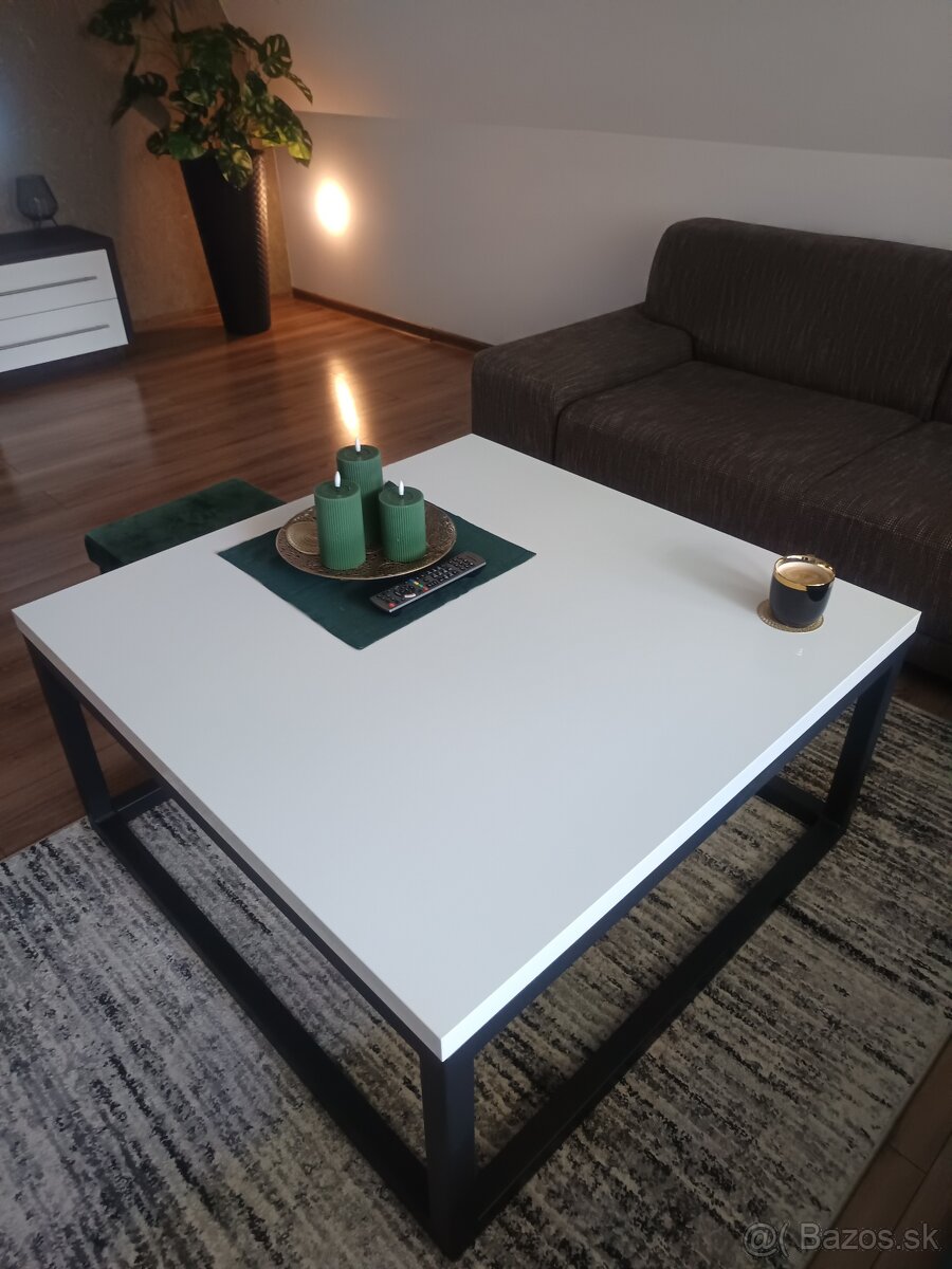 Konferenčný stolík - 4