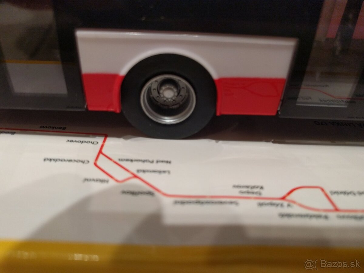 Model ABREX 1:43 - autobus SOR NB 12 - DP Praha - 4