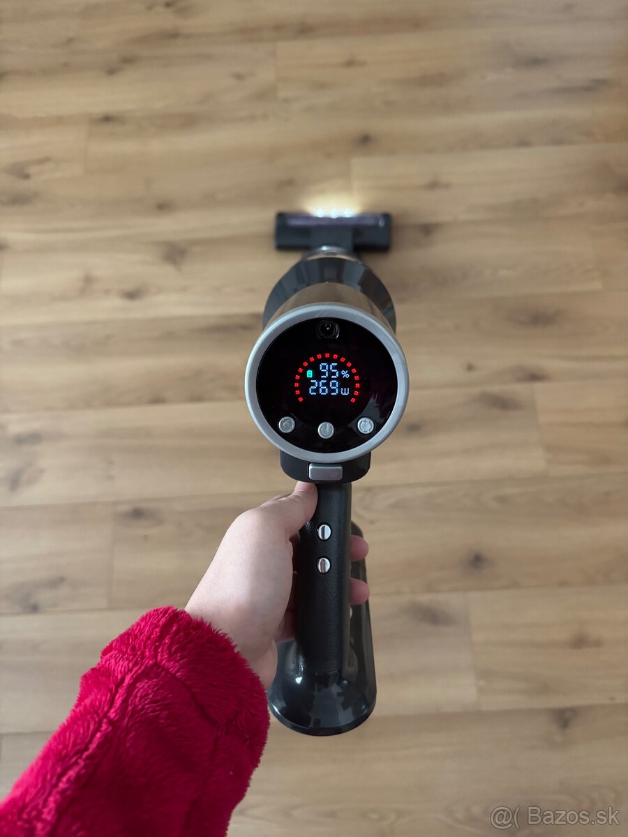 Digitálny akumulátorový vysávač - 4