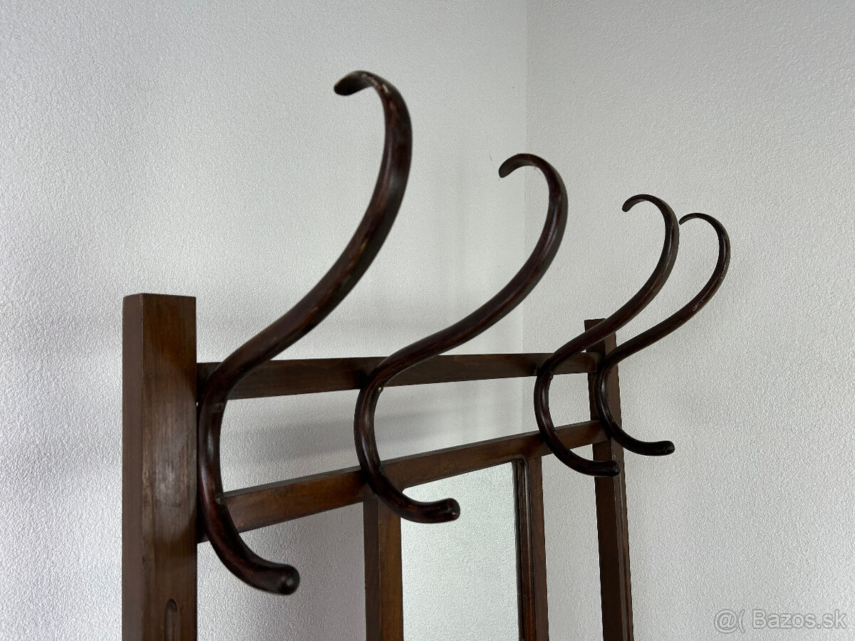 Vešiaková stena Thonet - 4