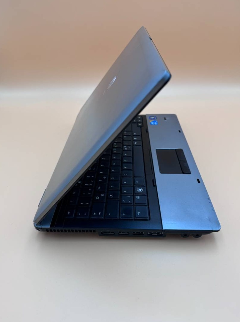 Notebook 14" HP.Intel i5-M520 2x2,40GHz.8gb ram.240gb SSD - 4