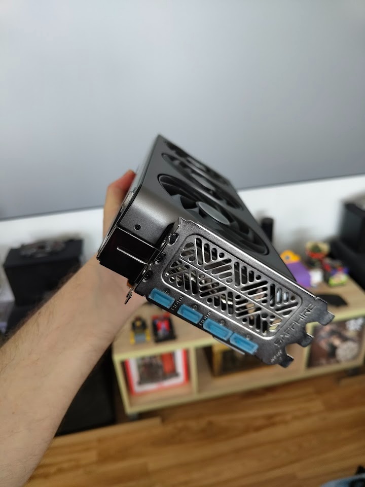 Sapphire RX 7800 XT 16GB - 4
