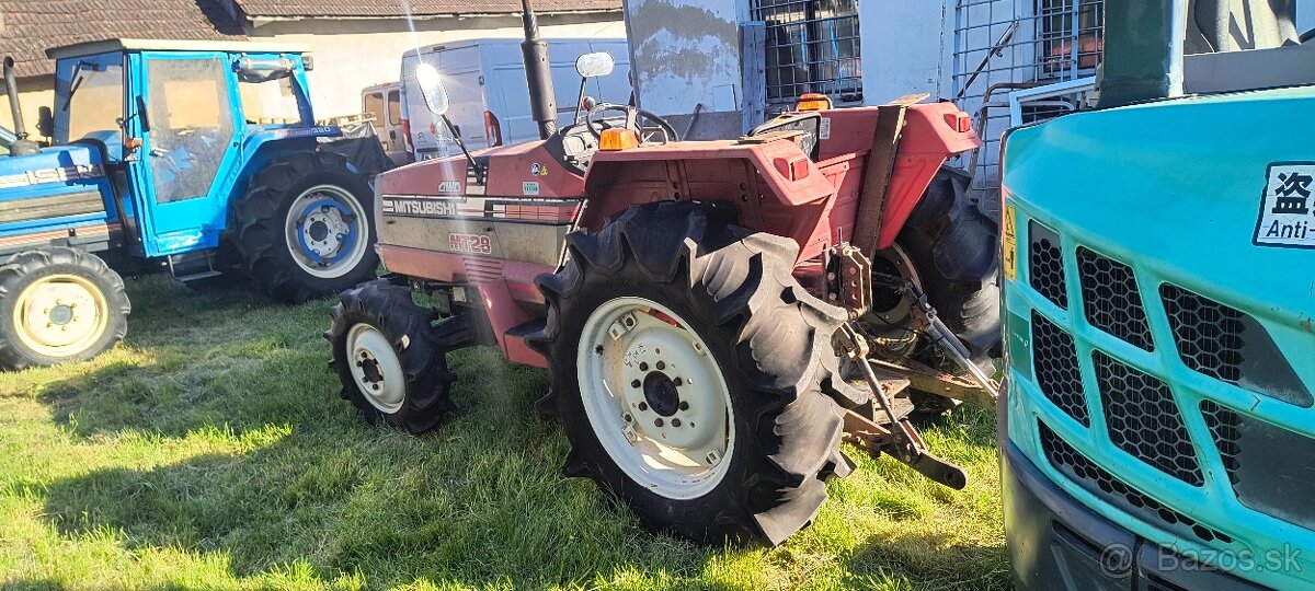 Mitsubishi MT 28 - 4