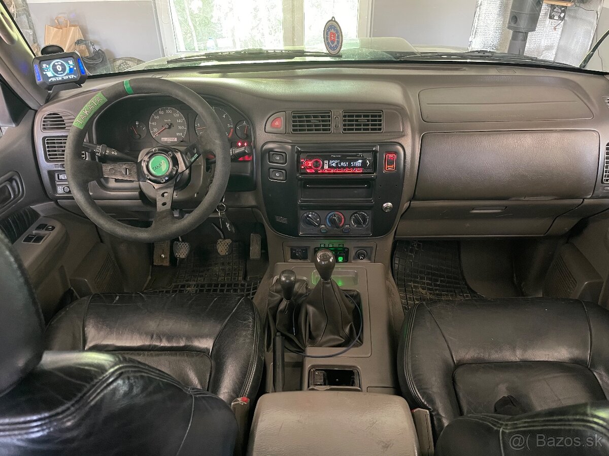 Nissan Patrol Y61