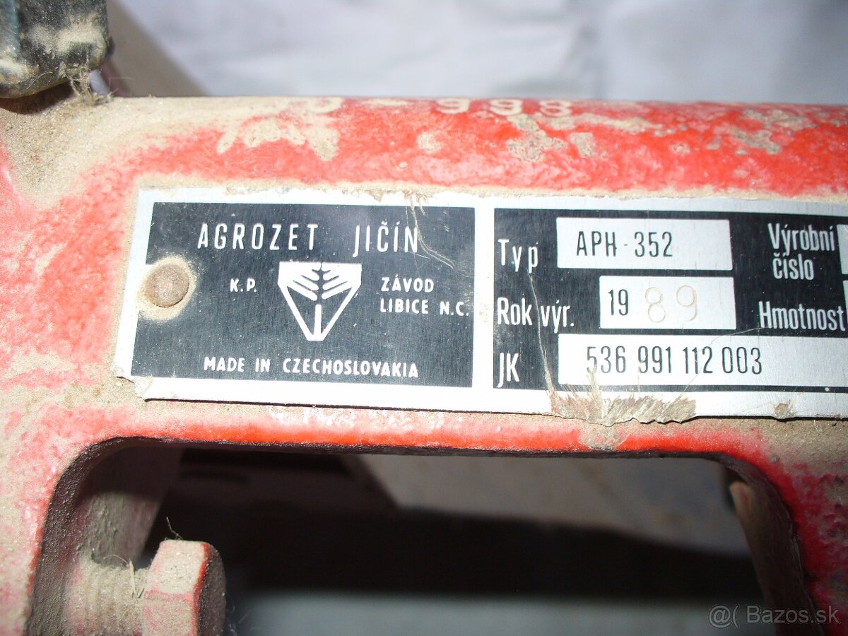 Predám k malotraktoru Terra, Vari riadkovač - 4