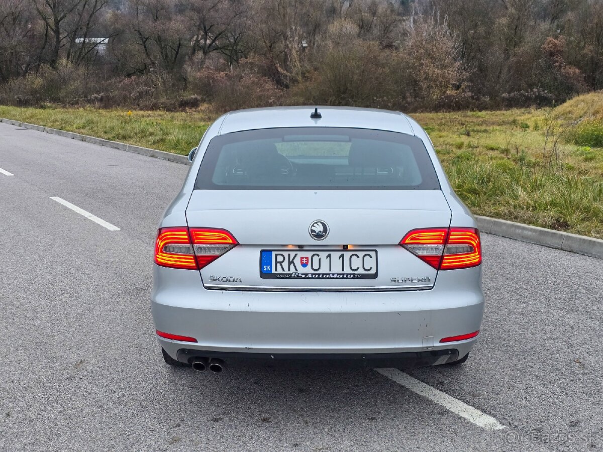Škoda Superb 2 2.0 TDI, Navigácia, Automatické parkovanie - 4