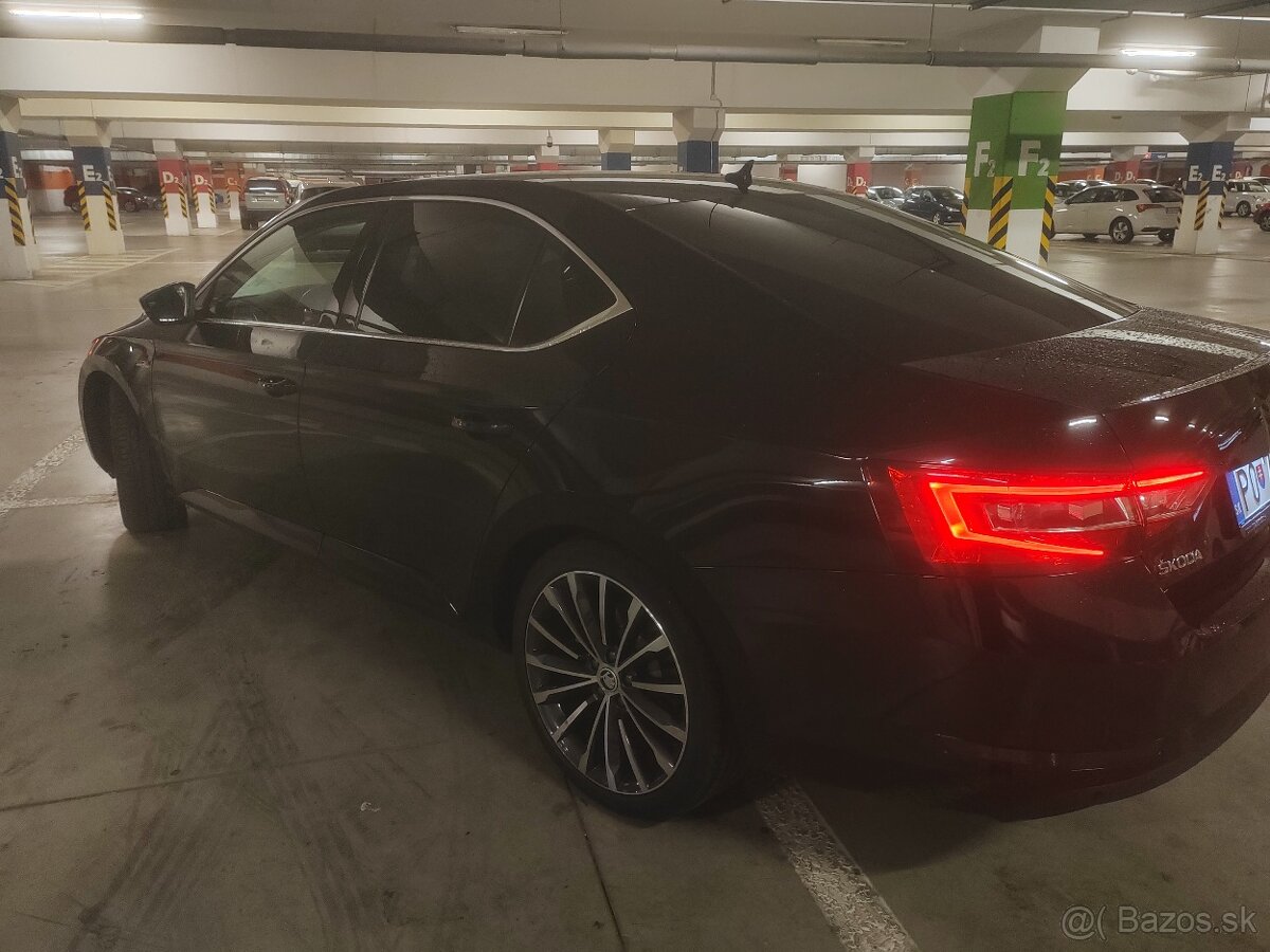 Škoda Superb 2.0 Tdi 140kw Dsg - 4