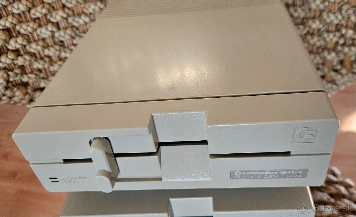 Commodore 1541-II disketová jednotka Commodore 64 renovovaná - 4