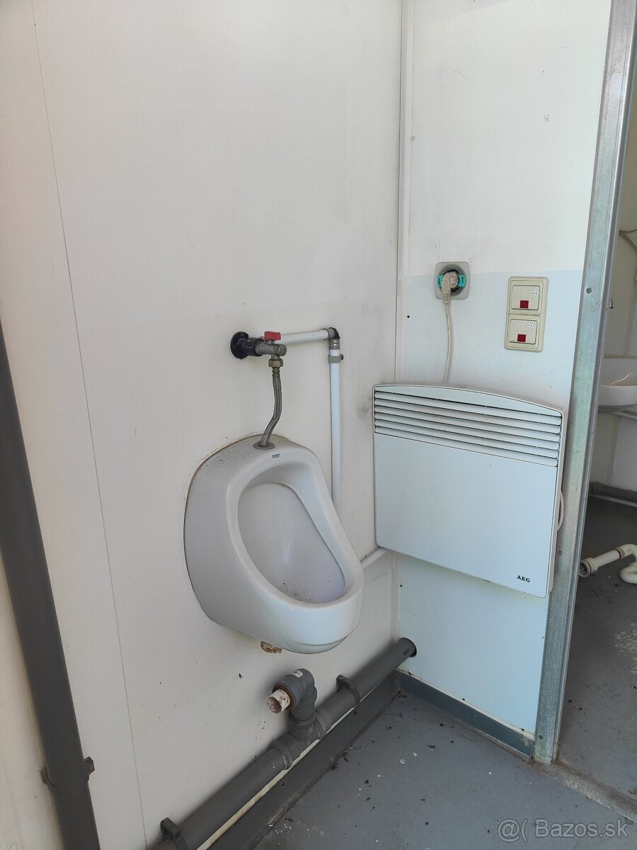 Sanitarny kontajner 10' c. 415 - 4