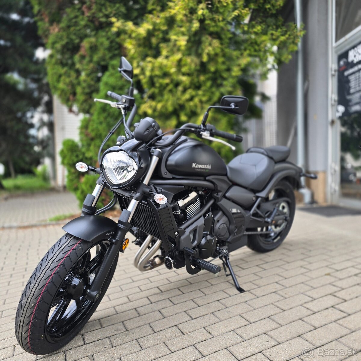 Kawasaki Vulcan S 650 čierny - 4