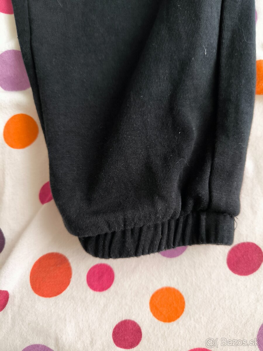 Kapsové tepláky Reserved - 4