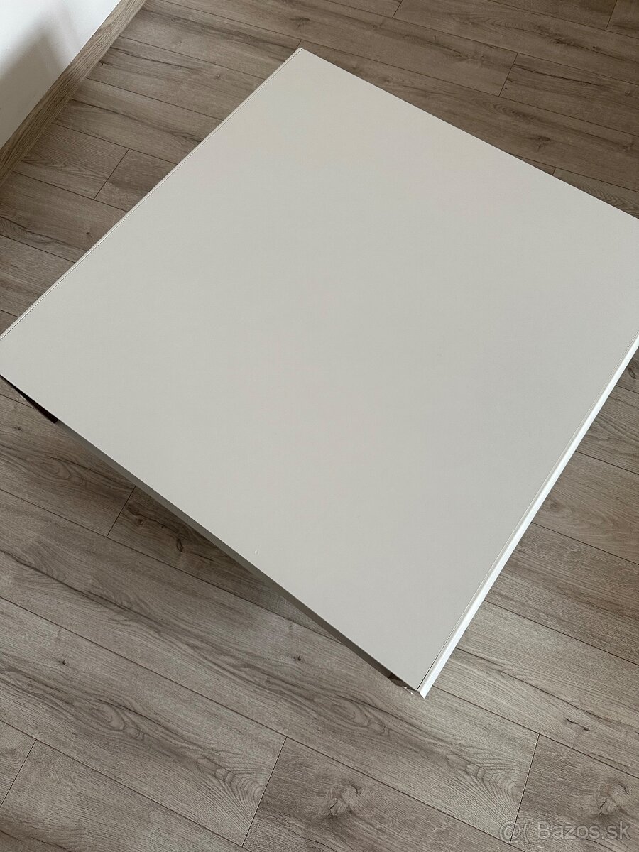 Konferenčný stolík - 4