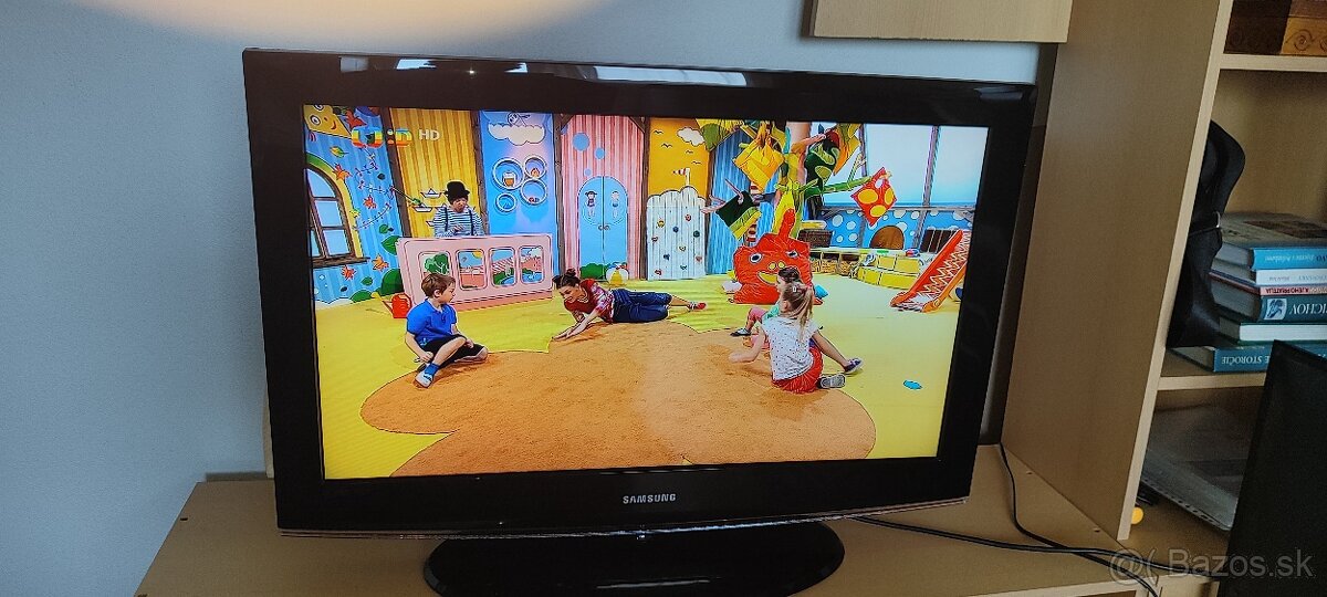 Samsung 32"( 81cm) - 4