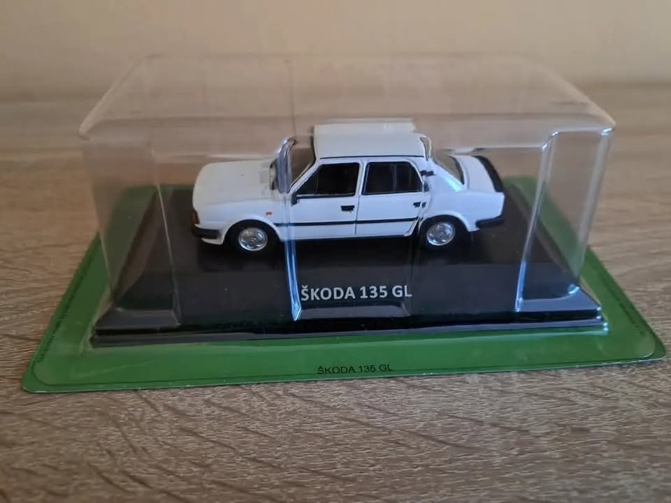 DeAgostini Škoda kaleidoskop 1:43 - 4
