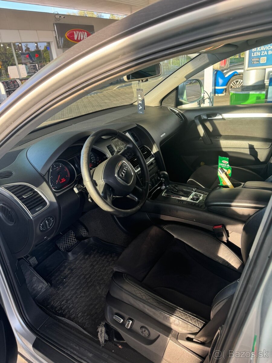 Audi Q7 - 4