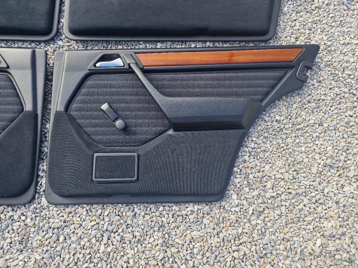 Predam tapaciry na W124 - 4