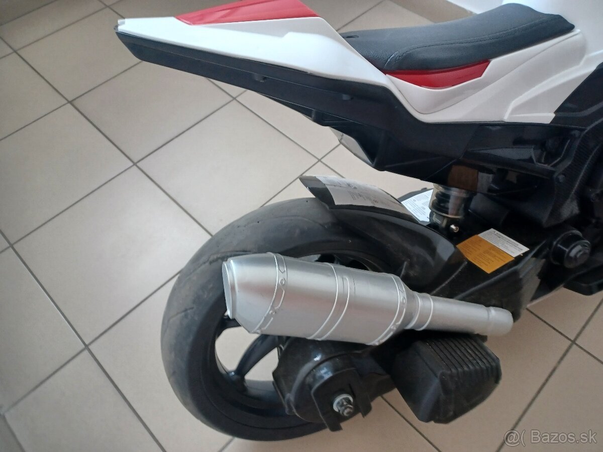 Elektrická motorka BMW - 4