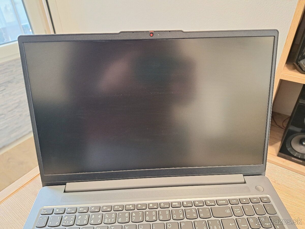 Lenovo IdeaPad 3 - 4