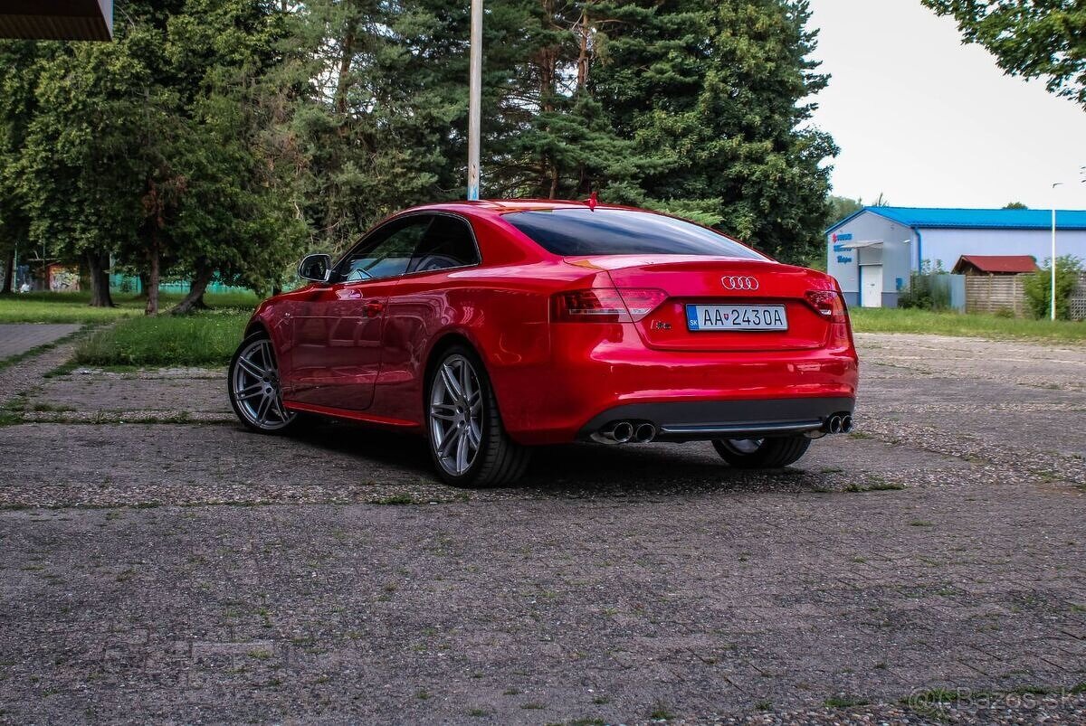Audi S5 4.2 FSI V8 quattro Manuál - 4
